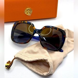 Tory Burch - Sunglasses 168313-57 - Blue Flake Tort Frame, Blue Brown